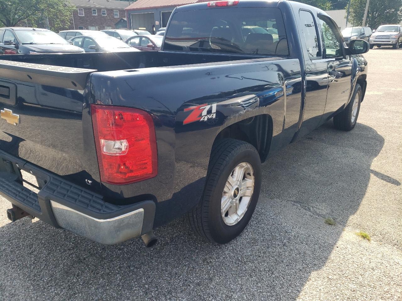 Chevrolet Silverado 1500 LT1 Extended Cab Long Box 4WD 2010