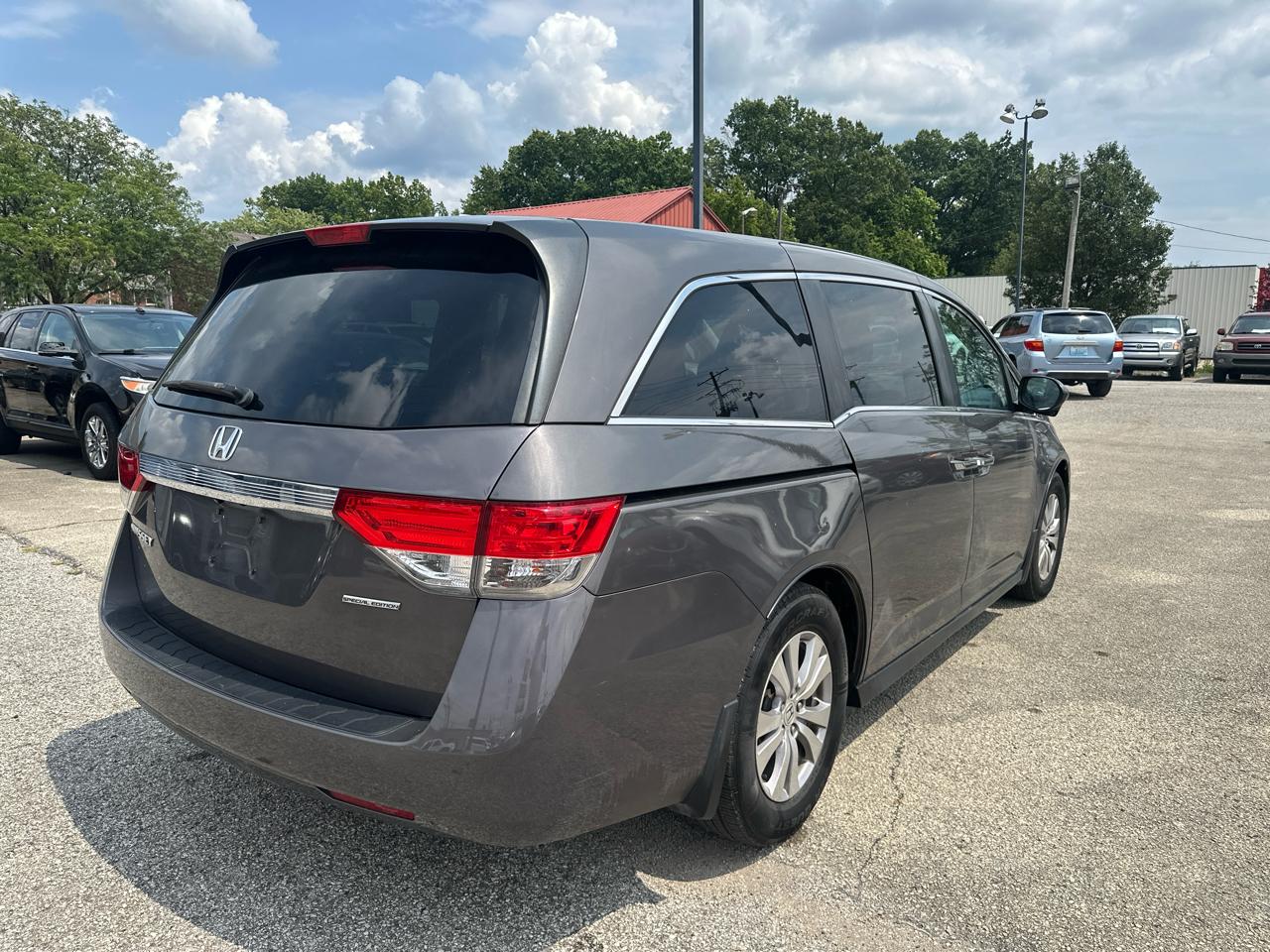 Honda Odyssey SE 2016