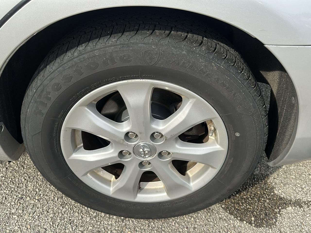 Toyota Camry SE 6-Spd AT 2010