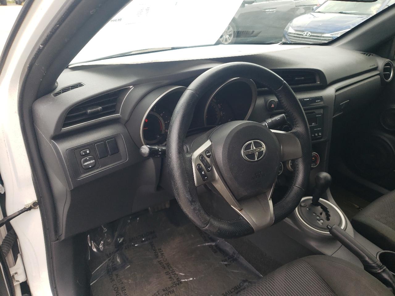 Scion tC Sports Coupe 6-Spd AT 2012