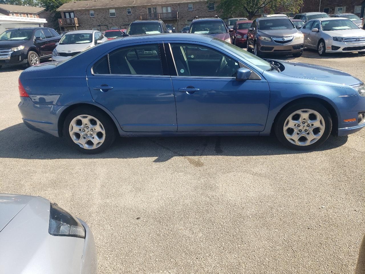 Ford Fusion SE 2010