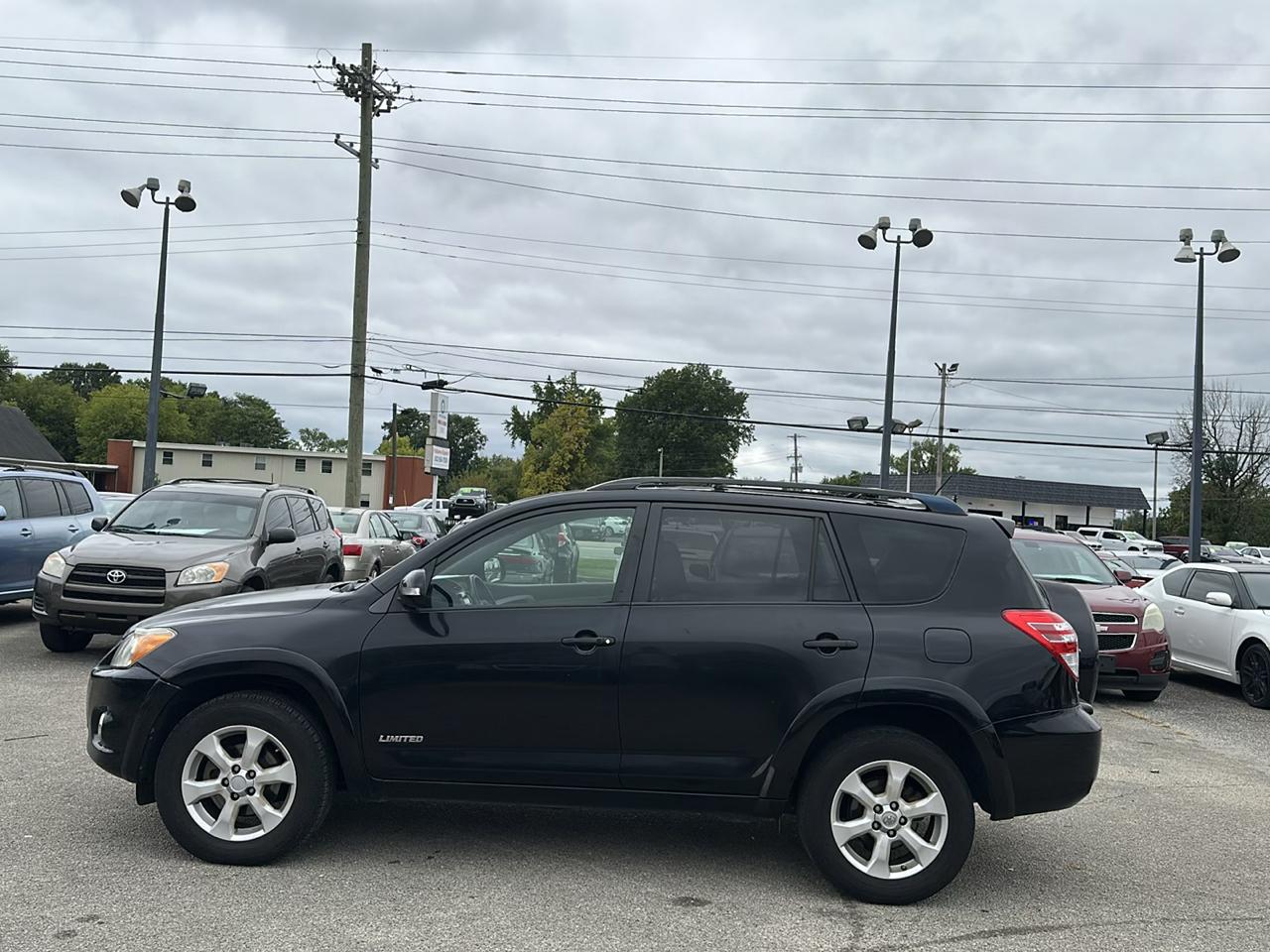 Toyota RAV4 Limited V6 4WD 2010