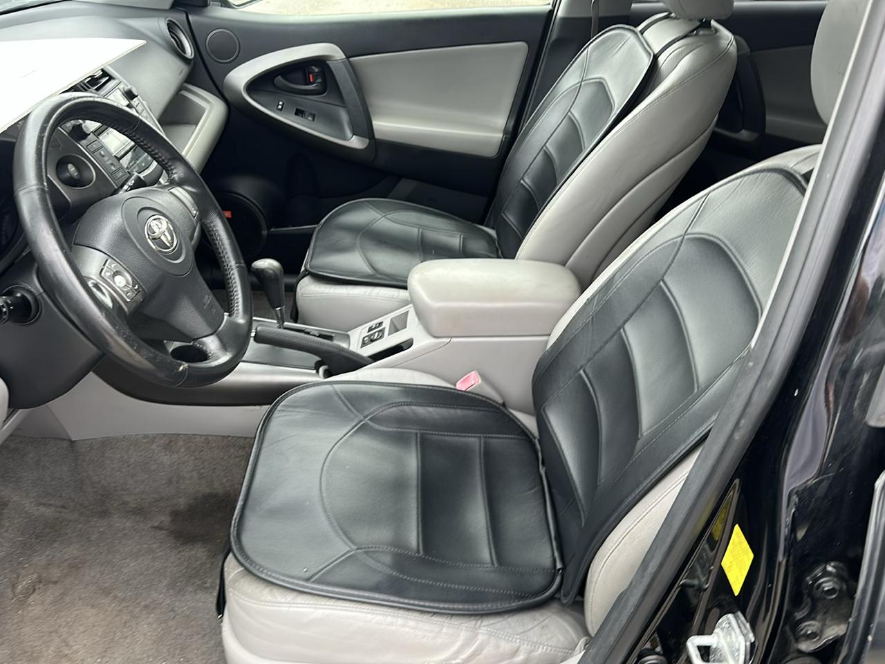 Toyota RAV4 Limited V6 4WD 2010