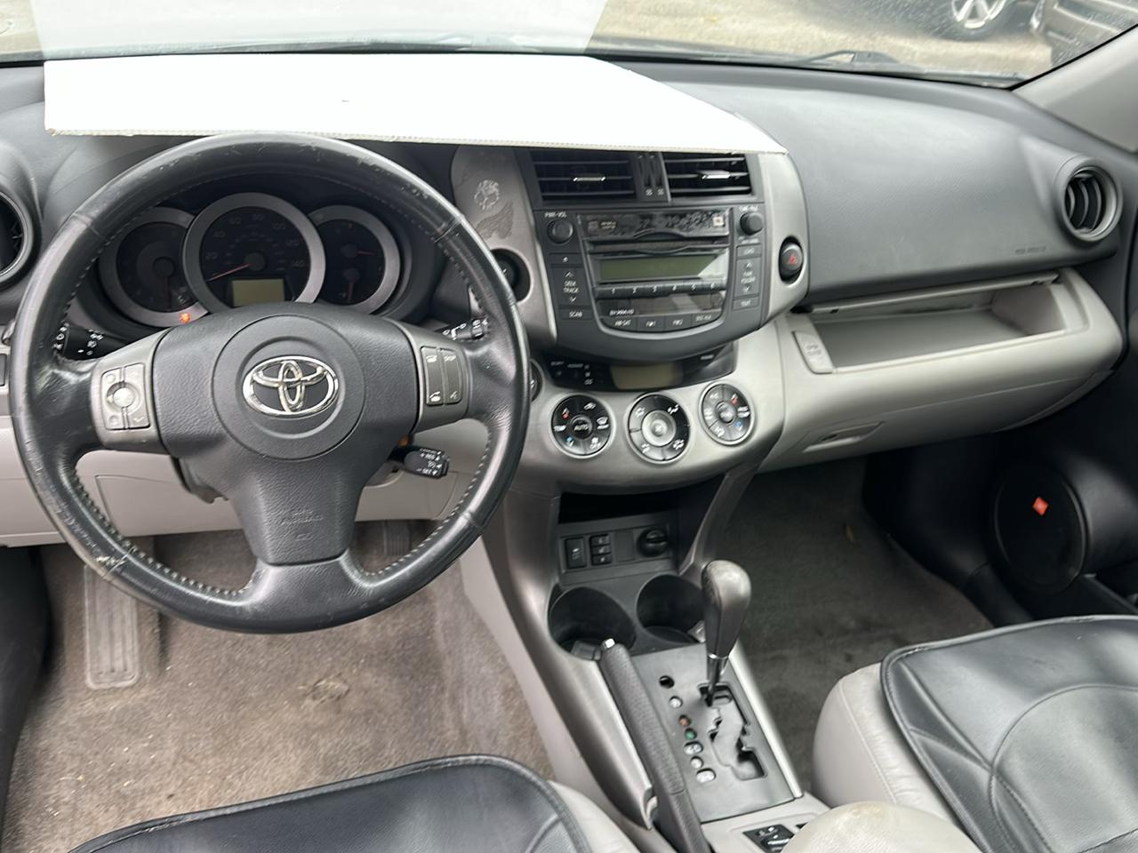 Toyota RAV4 Limited V6 4WD 2010