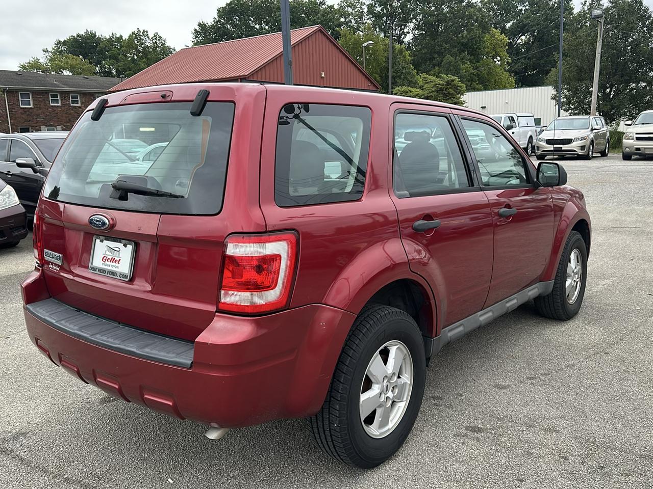 Ford Escape XLS FWD AT 2009