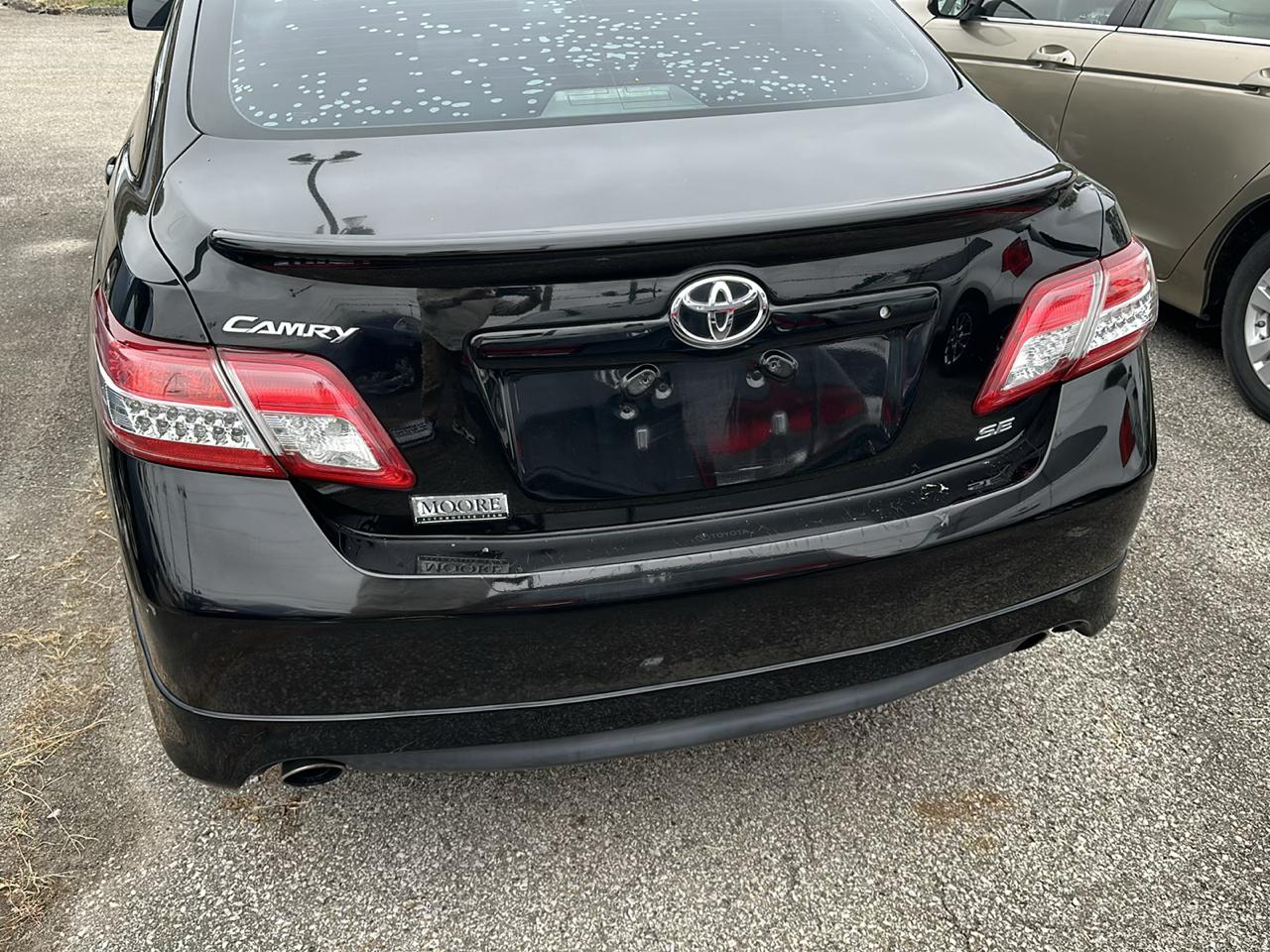 Toyota Camry Base 6-Spd AT 2011