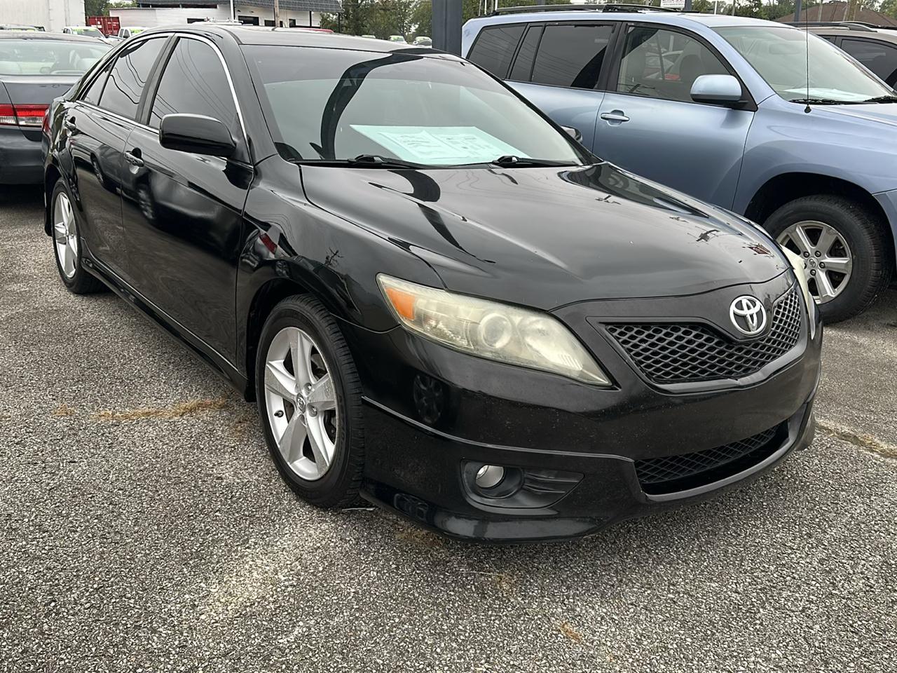 Toyota Camry Base 6-Spd AT 2011