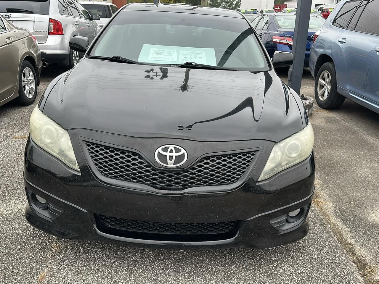 Toyota Camry Base 6-Spd AT 2011
