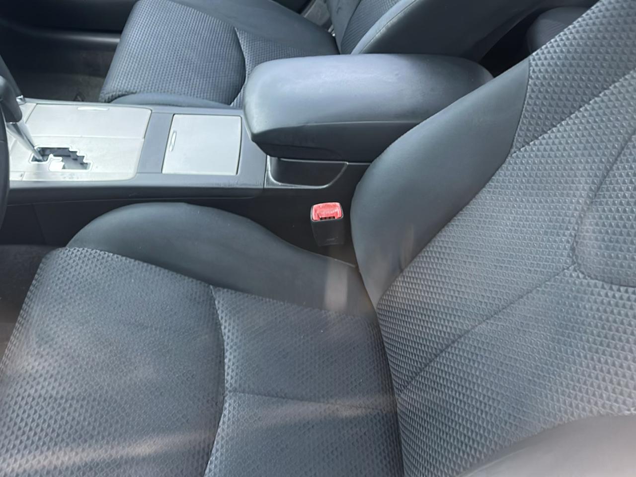 Toyota Camry Base 6-Spd AT 2011
