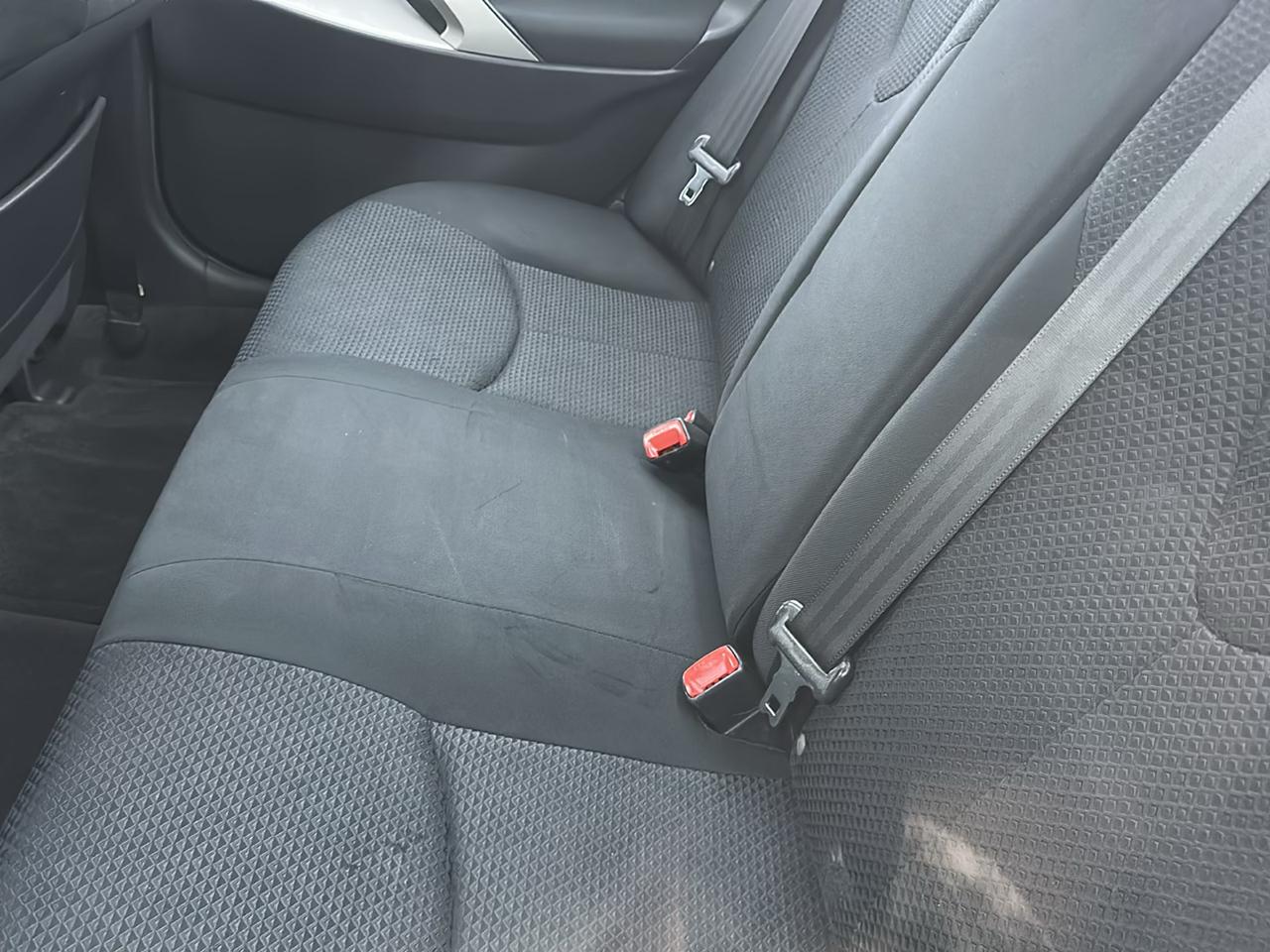 Toyota Camry Base 6-Spd AT 2011