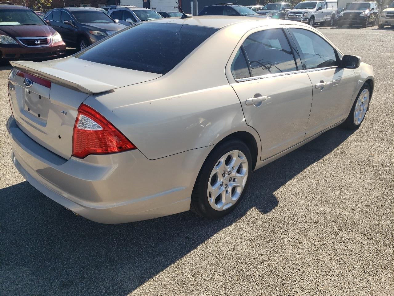 Ford Fusion SE 2010