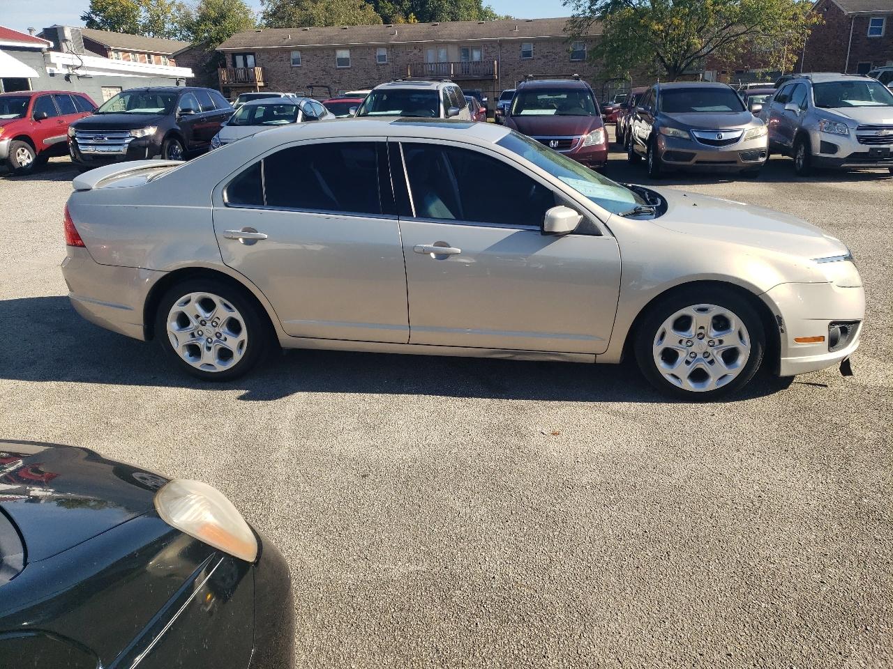 Ford Fusion SE 2010