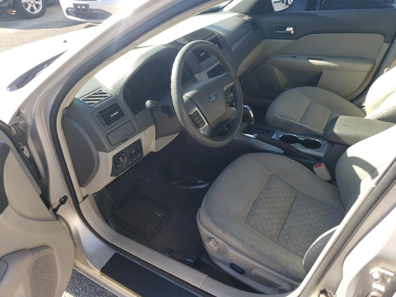 Ford Fusion SE 2010