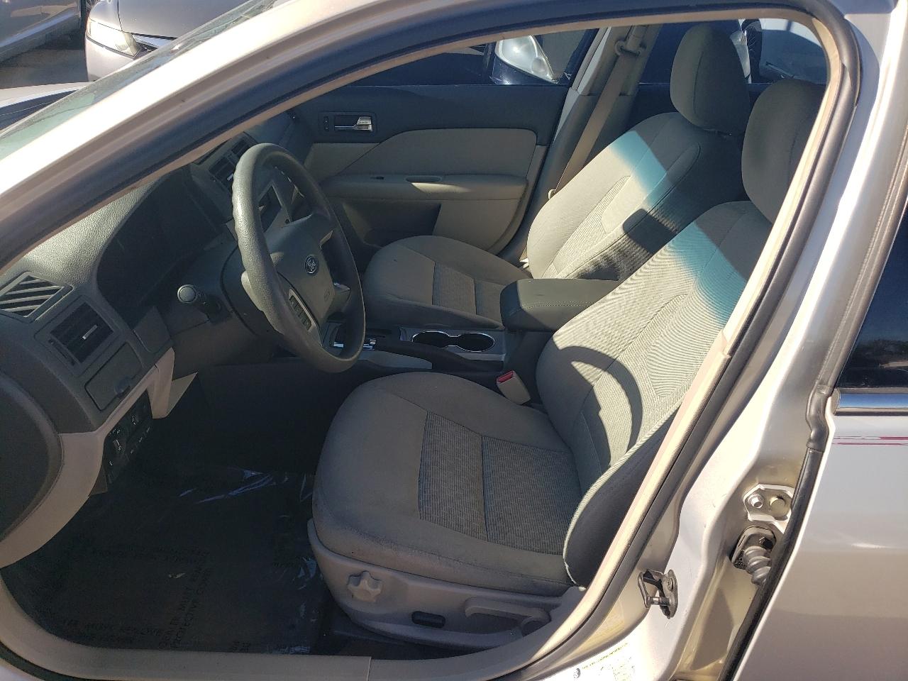 Ford Fusion SE 2010