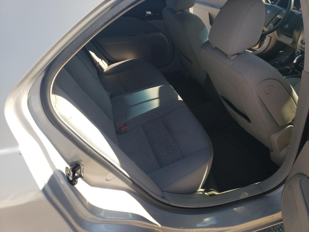 Ford Fusion SE 2010