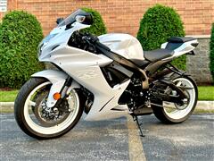 2019 Suzuki GSX-R600  2019 Suzuki GSX-R600