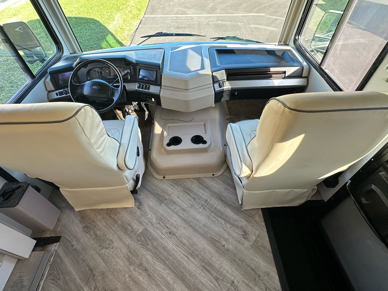Ford Stripped Chassis Motorhome  2017 Ford Stripped Chassis Motorhome  2017