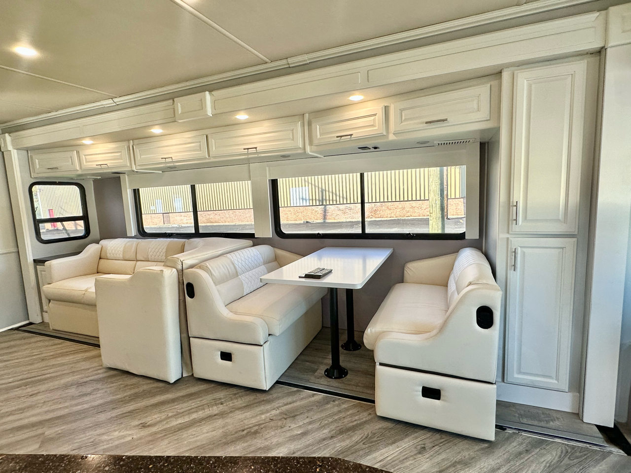 Ford Stripped Chassis Motorhome  2017 Ford Stripped Chassis Motorhome  2017