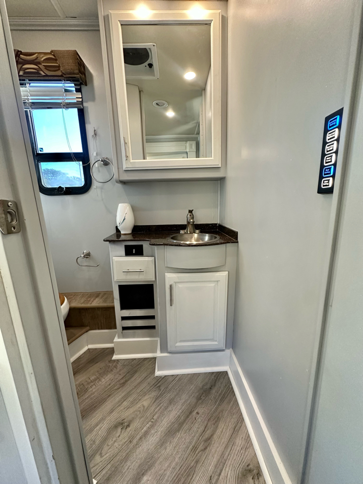 Ford Stripped Chassis Motorhome  2017 Ford Stripped Chassis Motorhome  2017