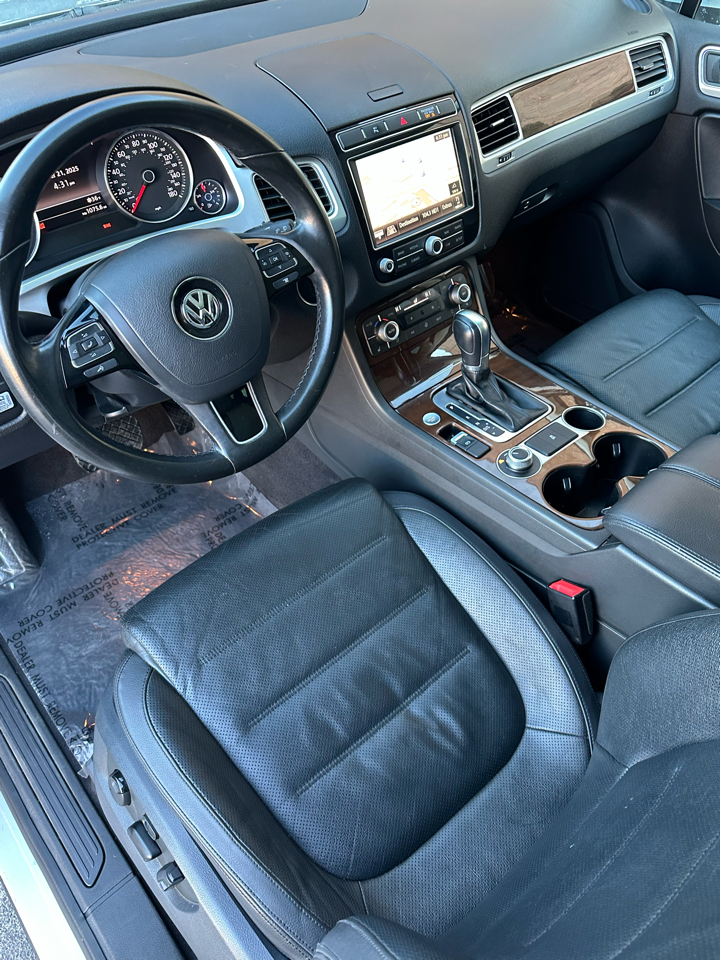 Volkswagen Touareg TDI Sport w/Technology 2016