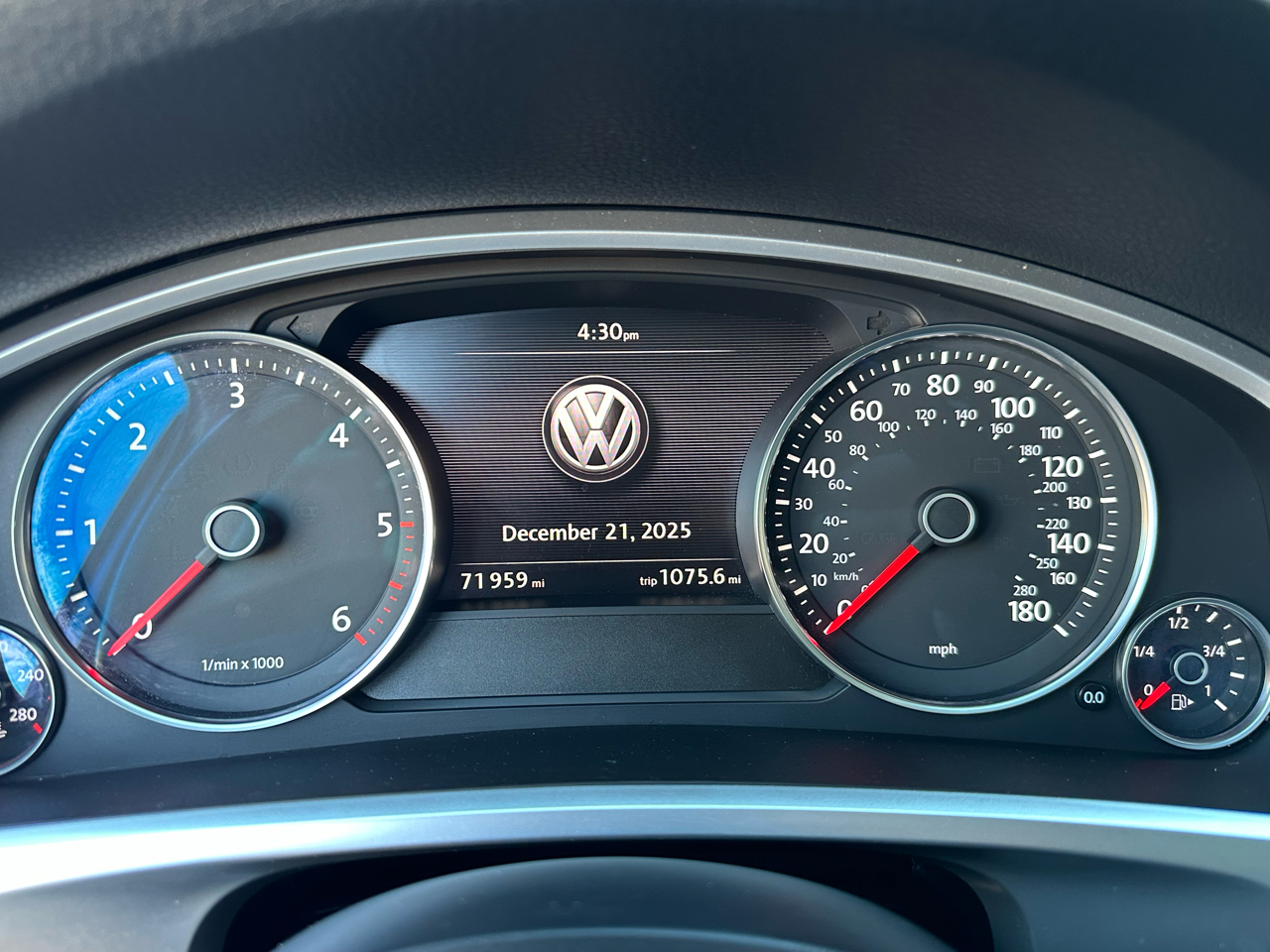 Volkswagen Touareg TDI Sport w/Technology 2016