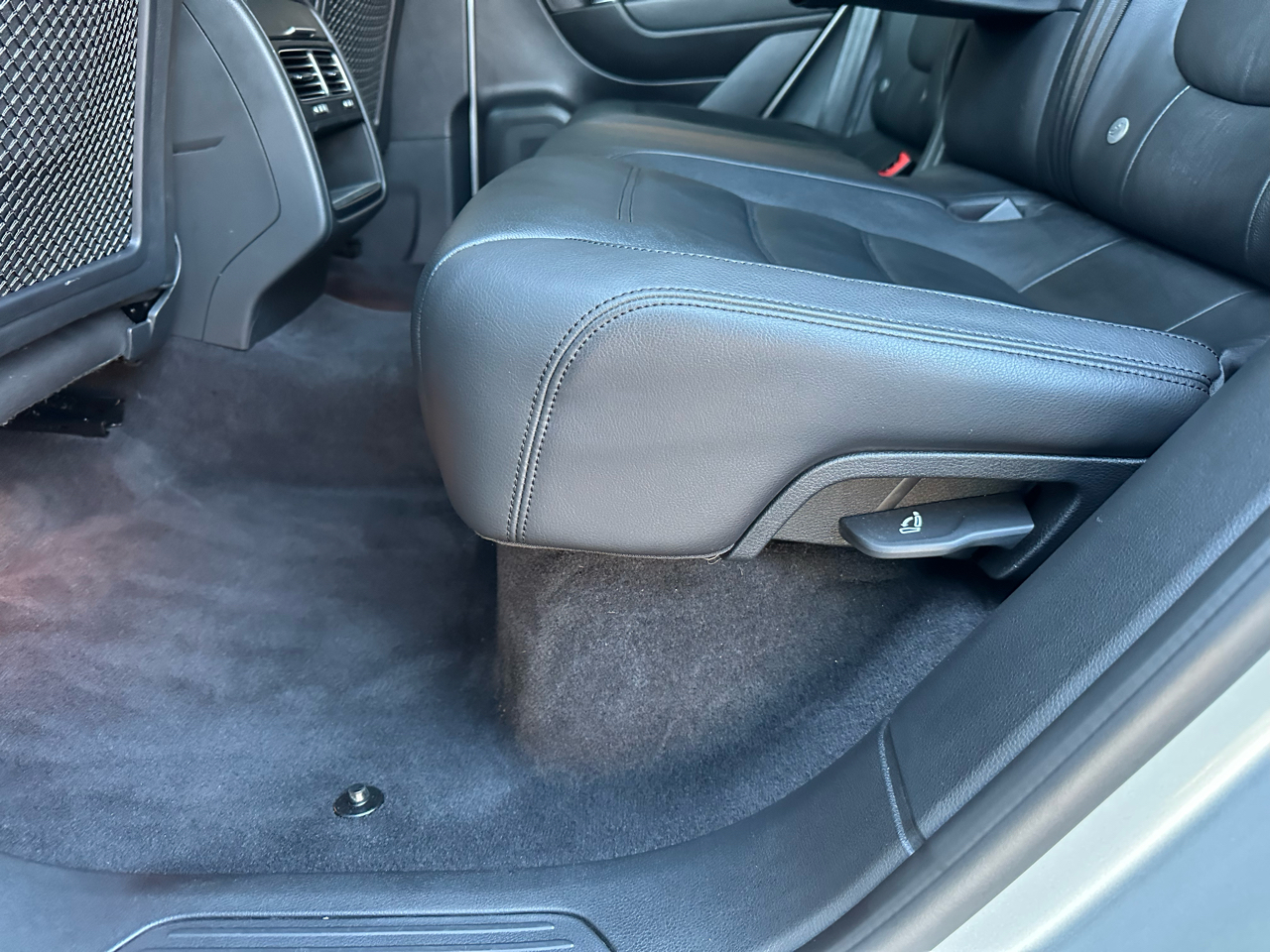 Volkswagen Touareg TDI Sport w/Technology 2016