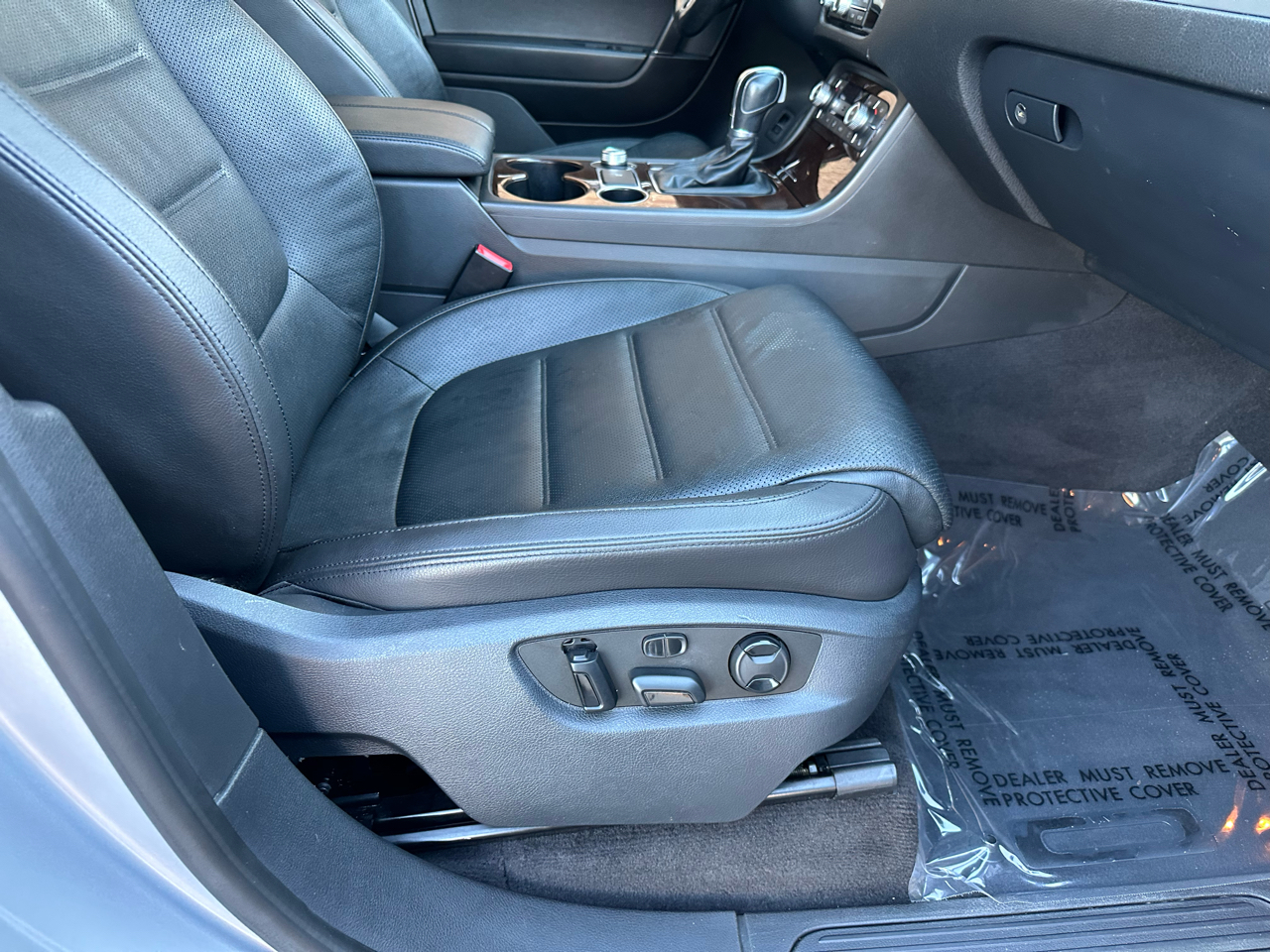 Volkswagen Touareg TDI Sport w/Technology 2016