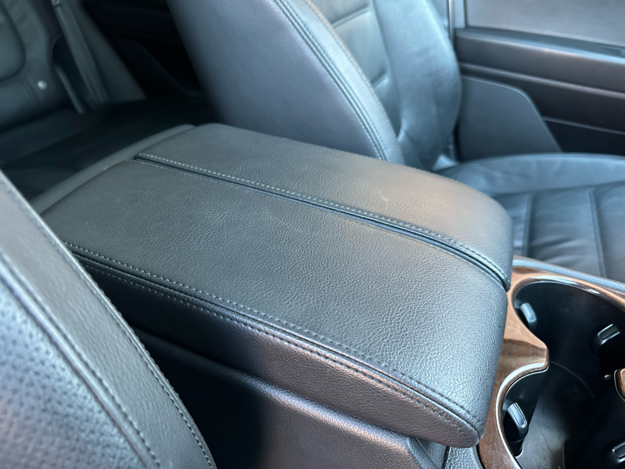 Volkswagen Touareg TDI Sport w/Technology 2016