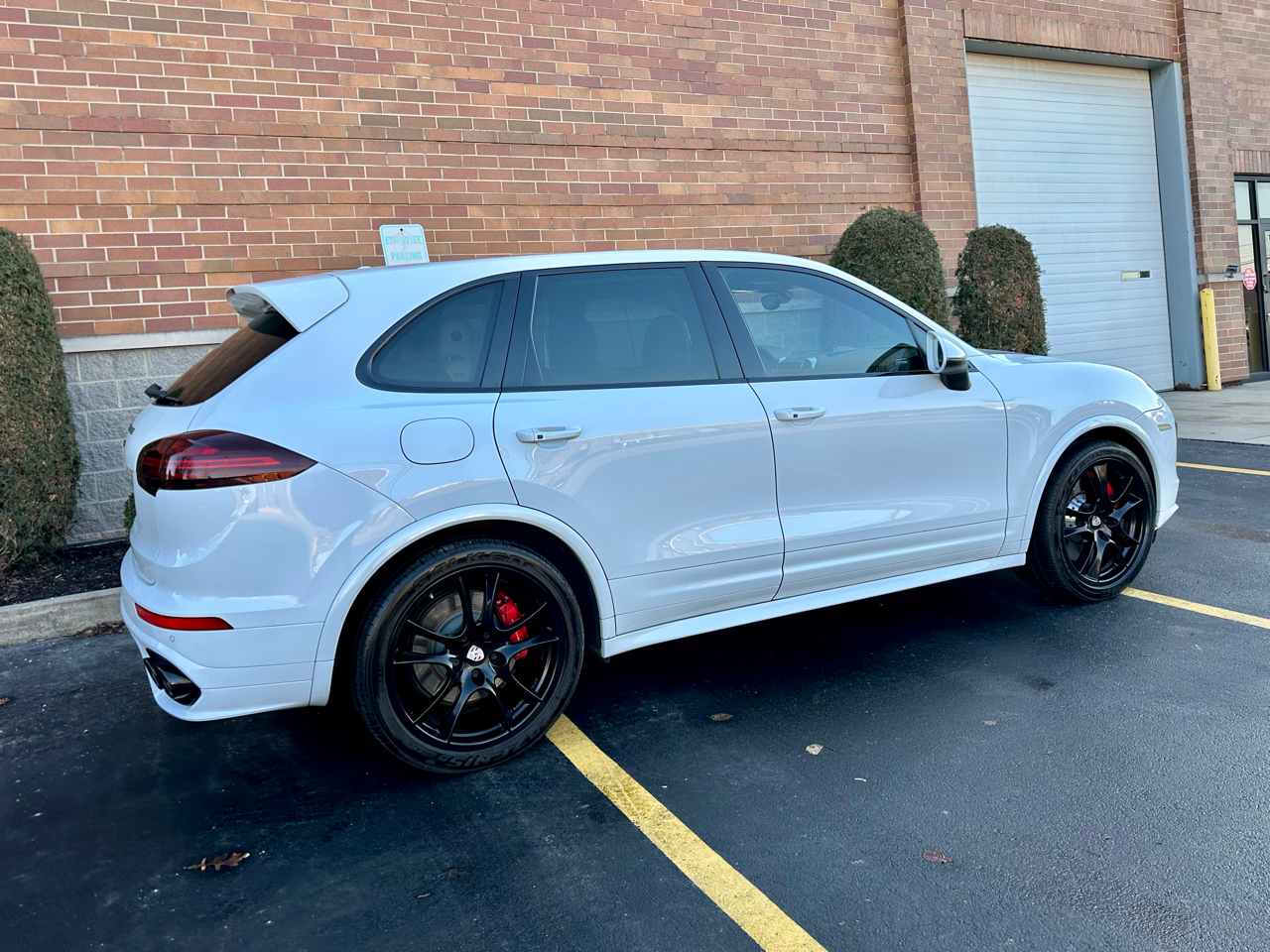 Porsche Cayenne GTS 2016