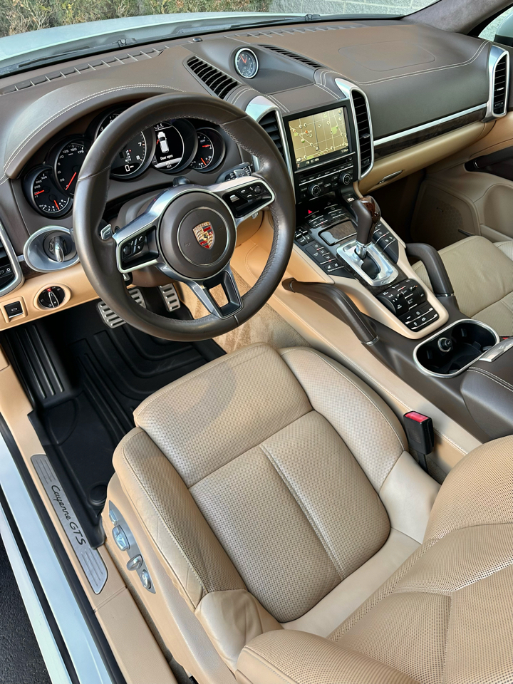 Porsche Cayenne GTS 2016