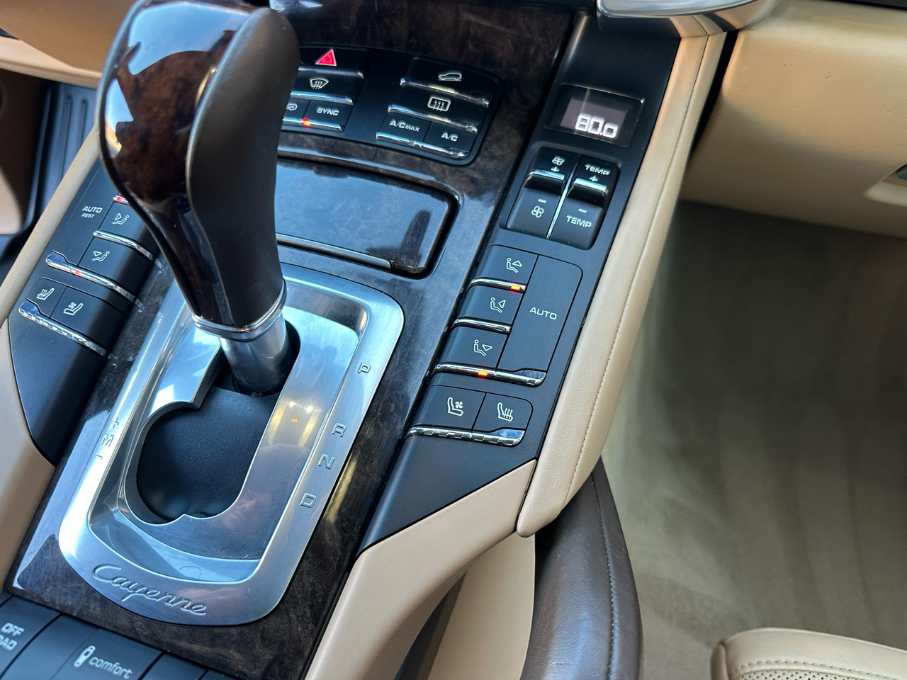 Porsche Cayenne GTS 2016