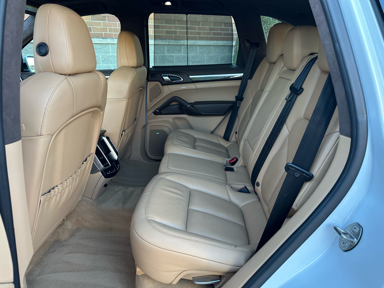 Porsche Cayenne GTS 2016