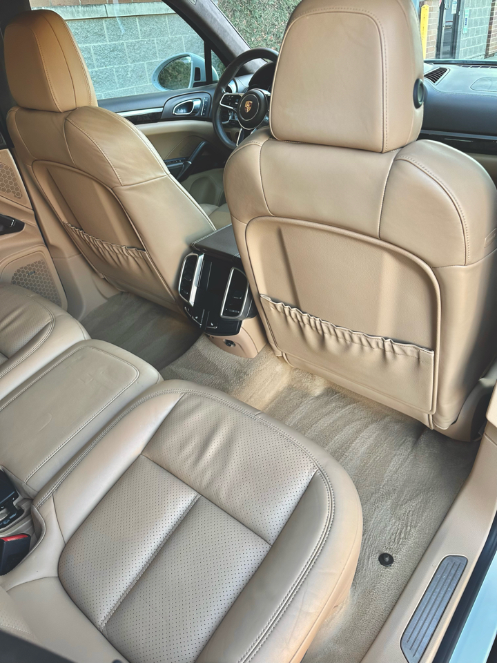 Porsche Cayenne GTS 2016