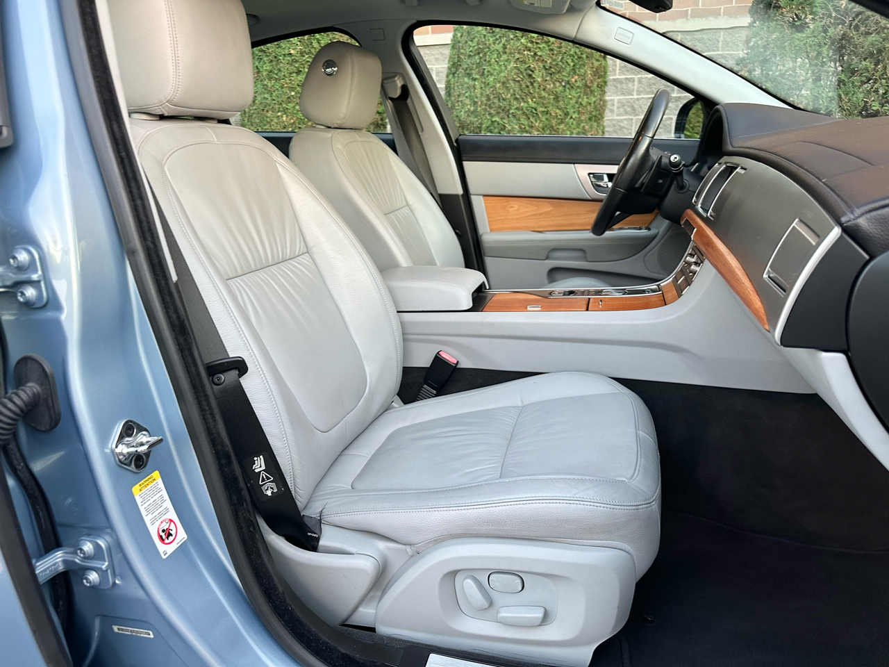 Jaguar XF-Series  2011