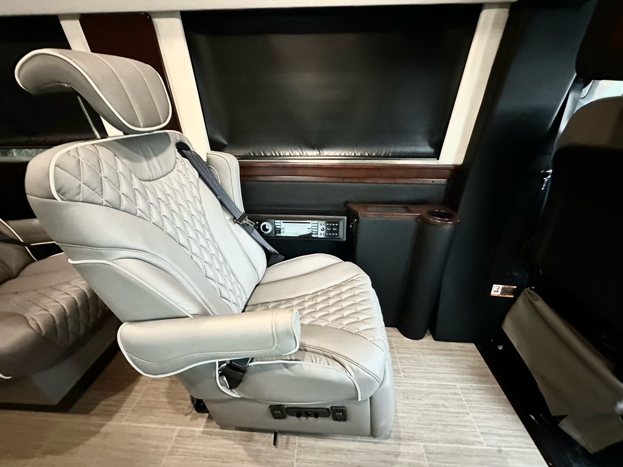 Mercedes-Benz Sprinter 3500 XD 170-in. WB 2020