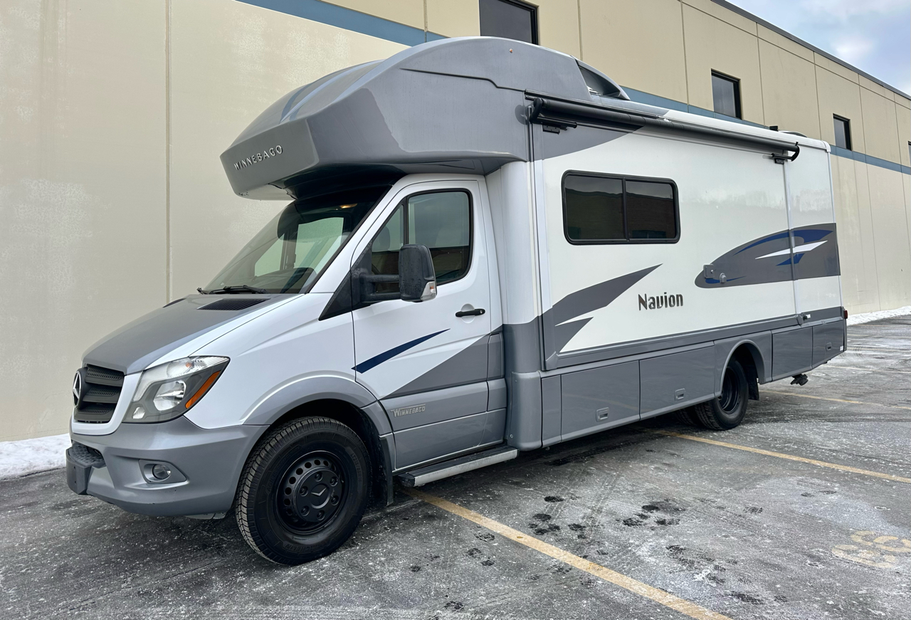 Winnebago Navion  2018