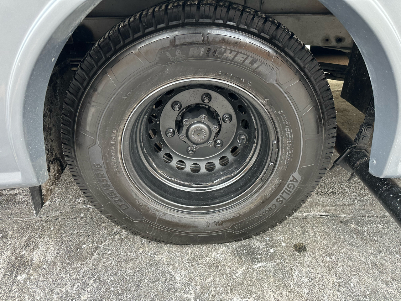 Winnebago Navion  2018