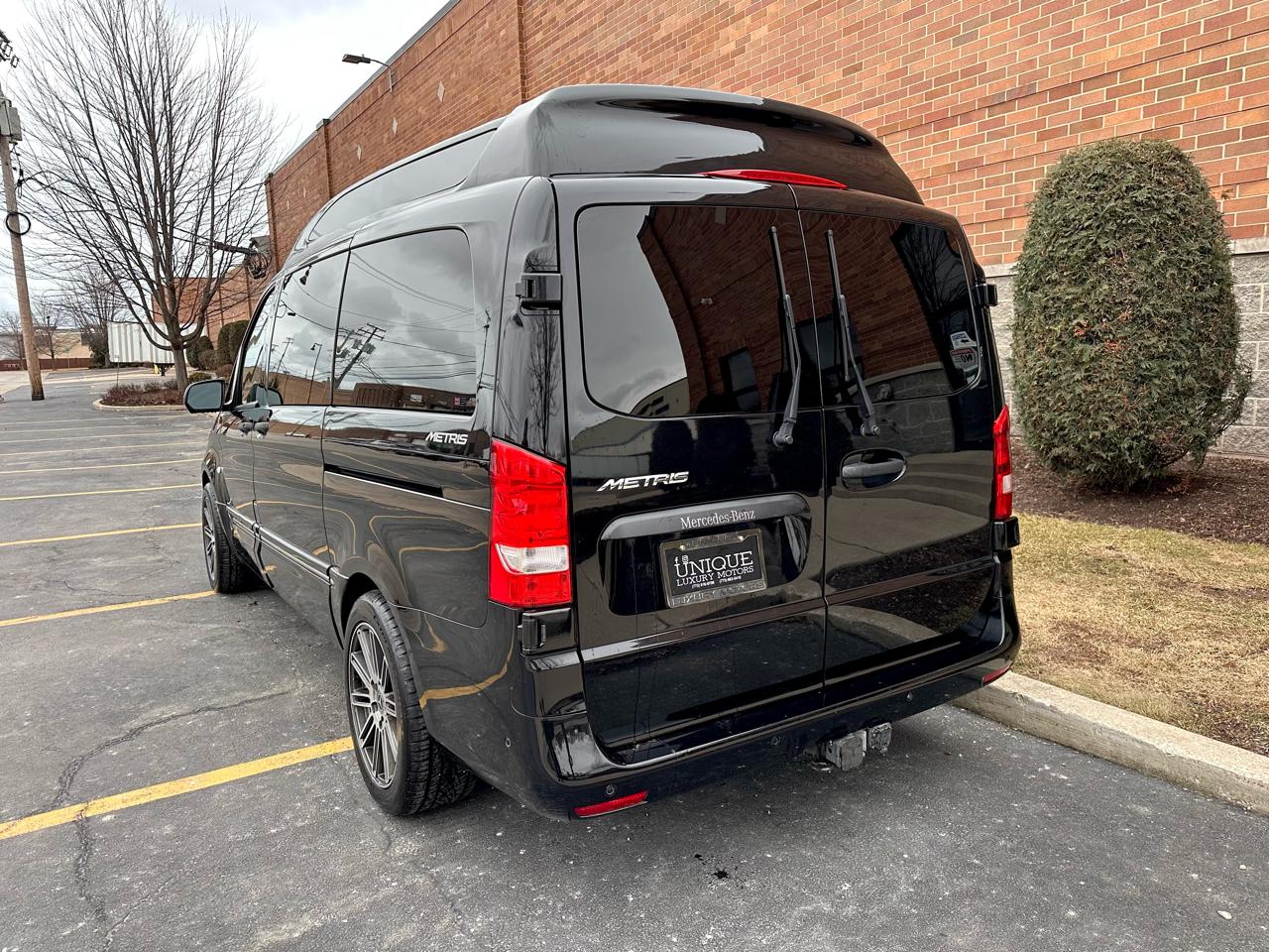 Mercedes-Benz Metris Passenger Van 2020