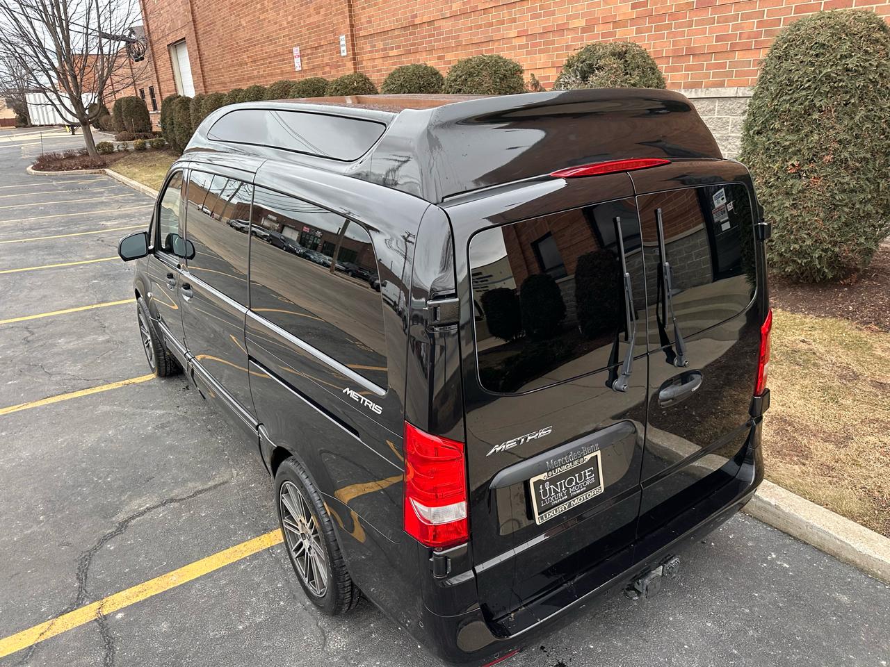 Mercedes-Benz Metris Passenger Van 2020