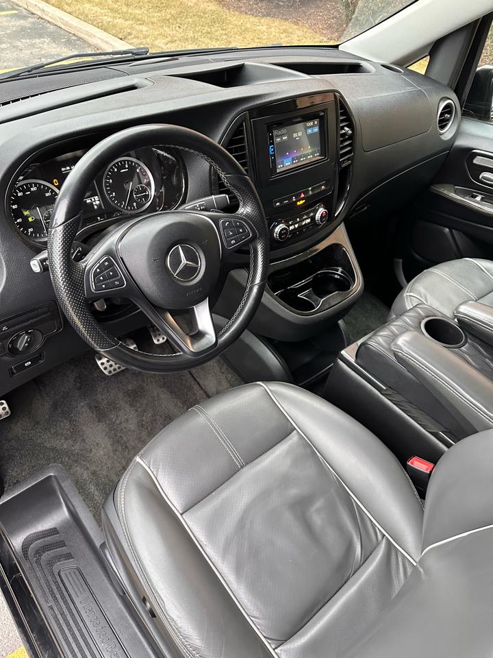 Mercedes-Benz Metris Passenger Van 2020