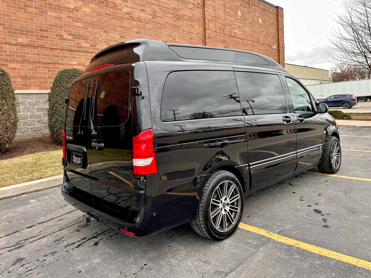 Mercedes-Benz Metris Passenger Van 2020