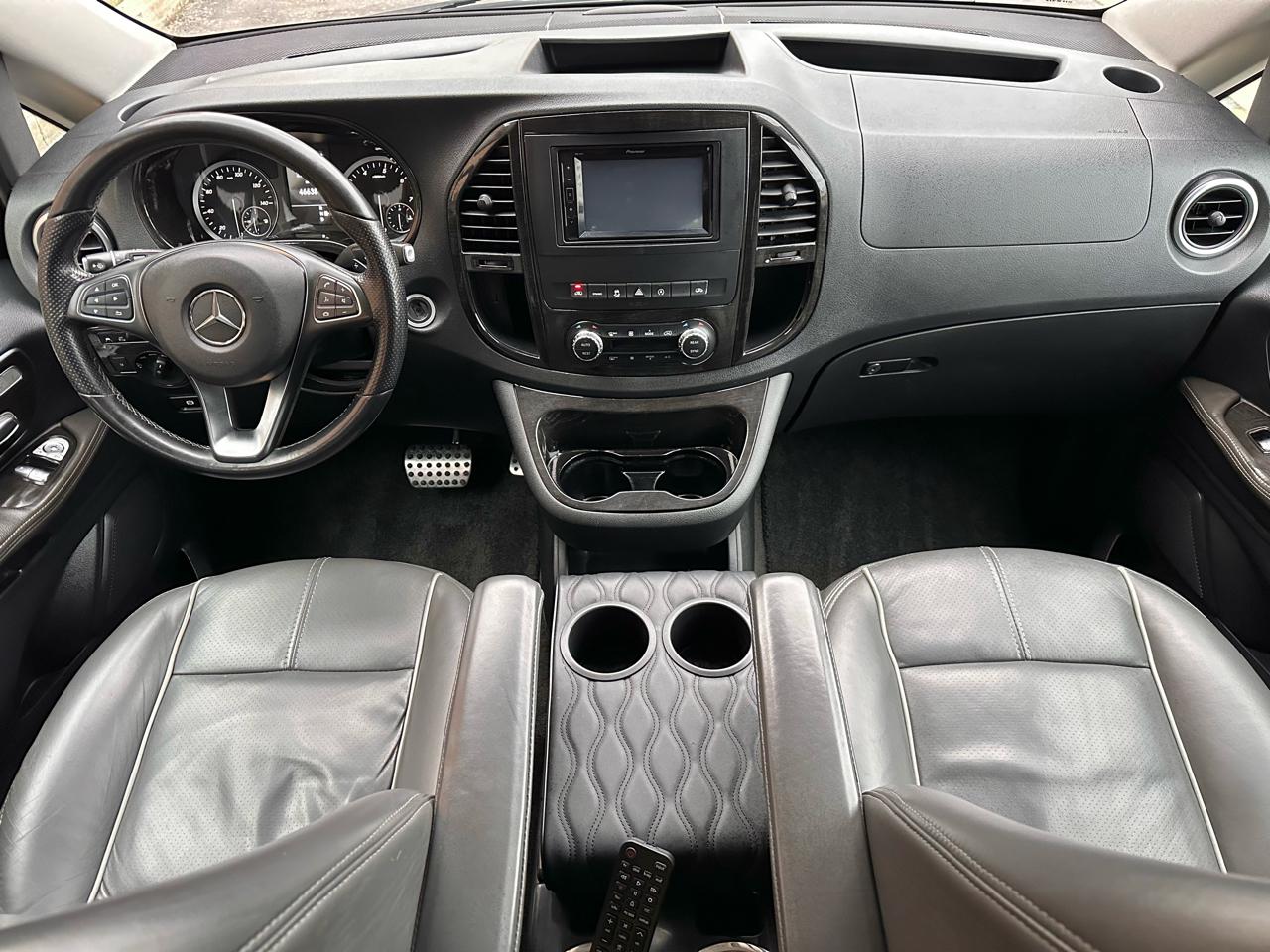 Mercedes-Benz Metris Passenger Van 2020