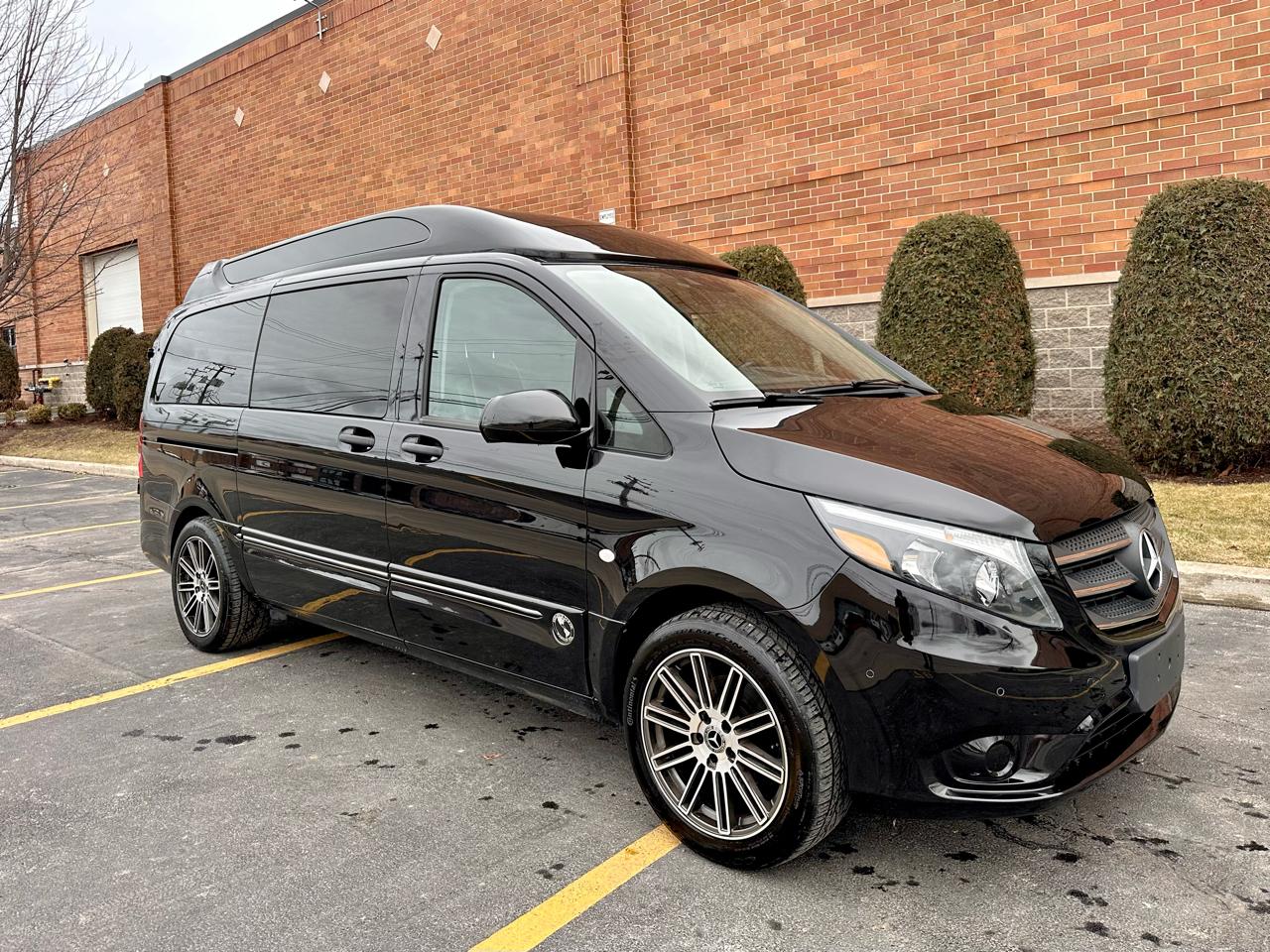 Mercedes-Benz Metris Passenger Van 2020