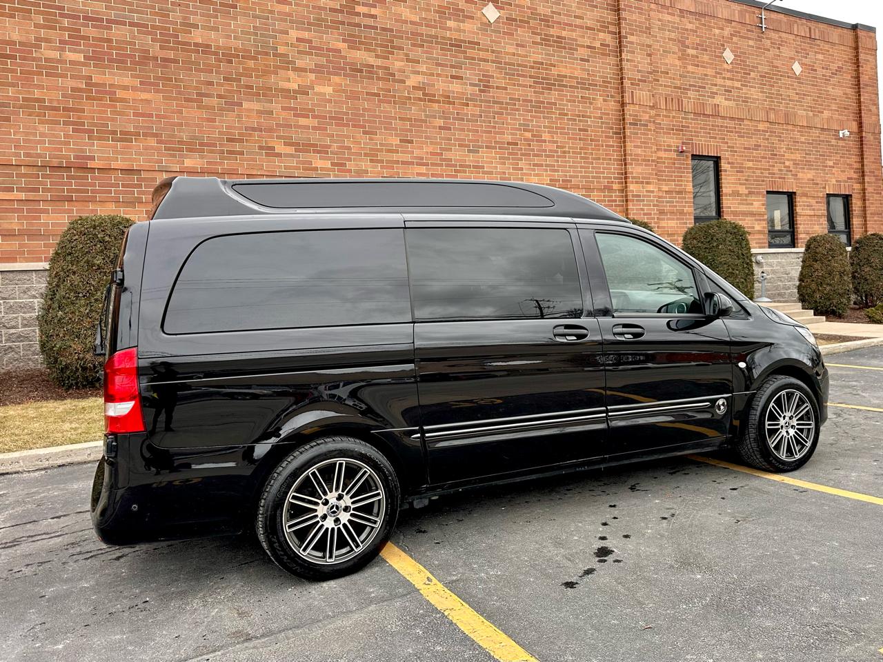 Mercedes-Benz Metris Passenger Van 2020