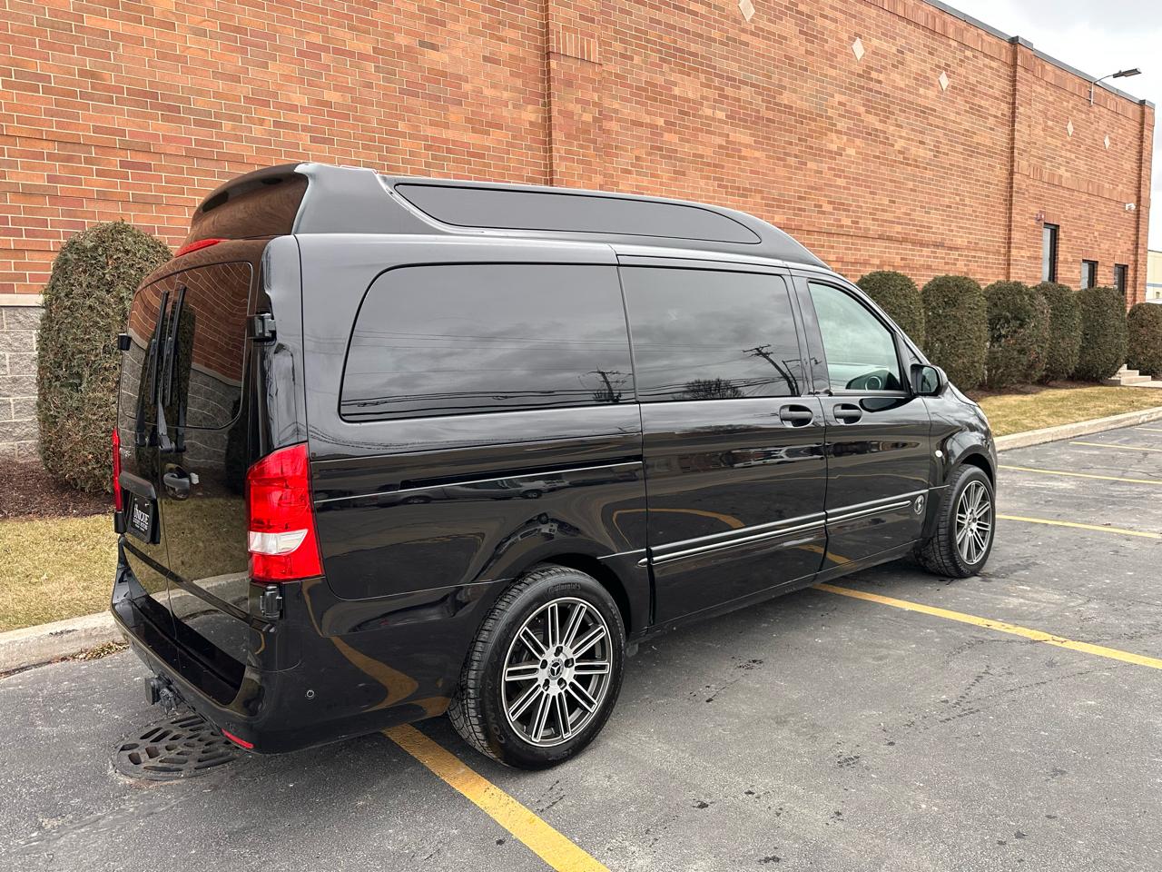 Mercedes-Benz Metris Passenger Van 2020