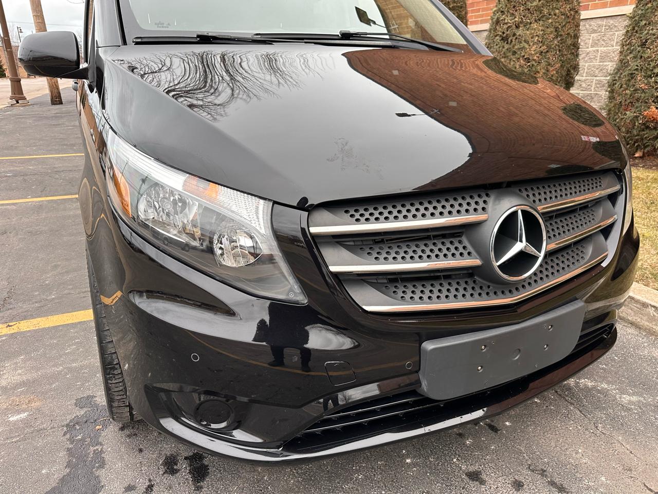 Mercedes-Benz Metris Passenger Van 2020