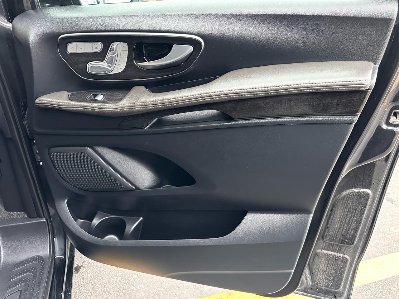 Mercedes-Benz Metris Passenger Van 2020