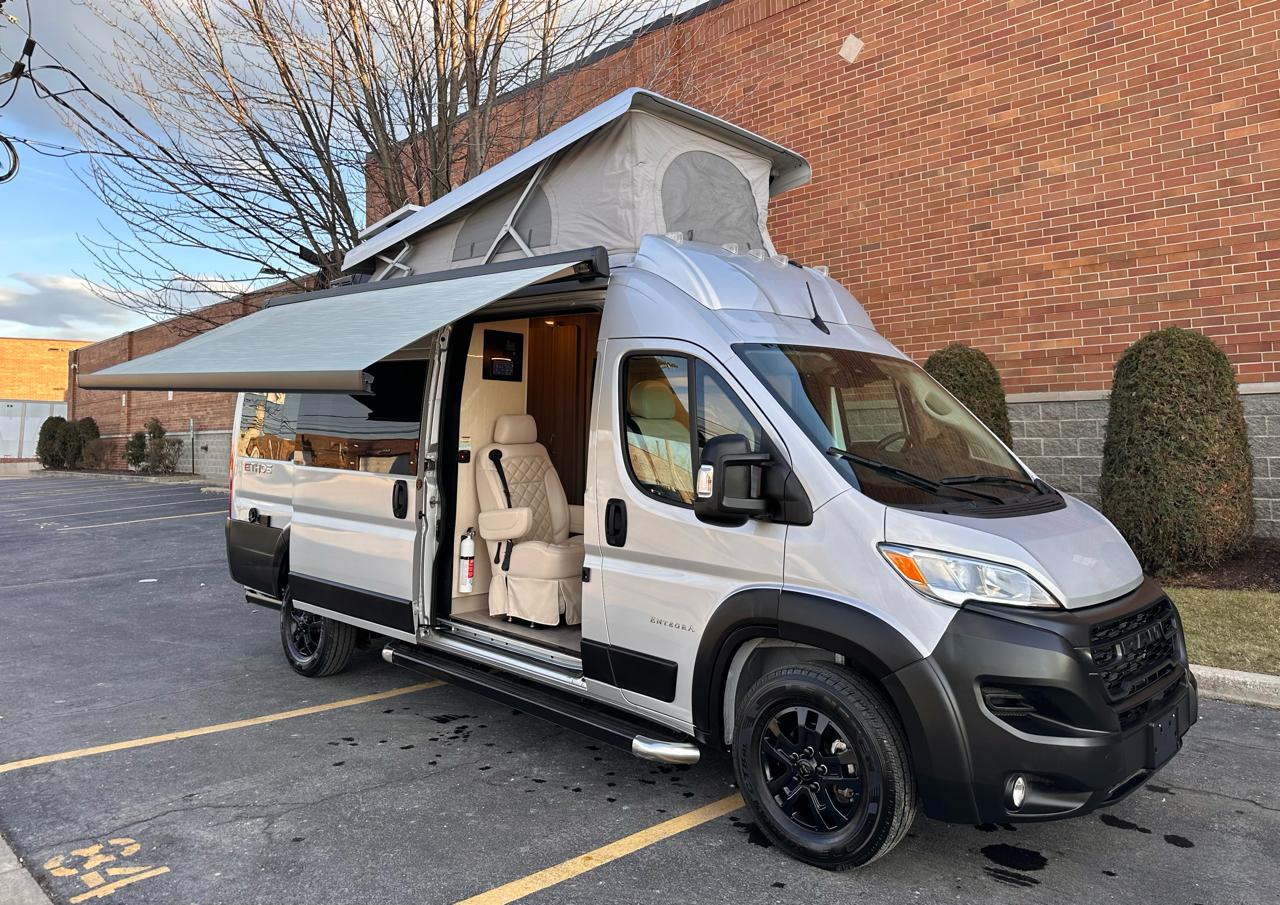 RAM Promaster 3500 High Roof Window Van 2023