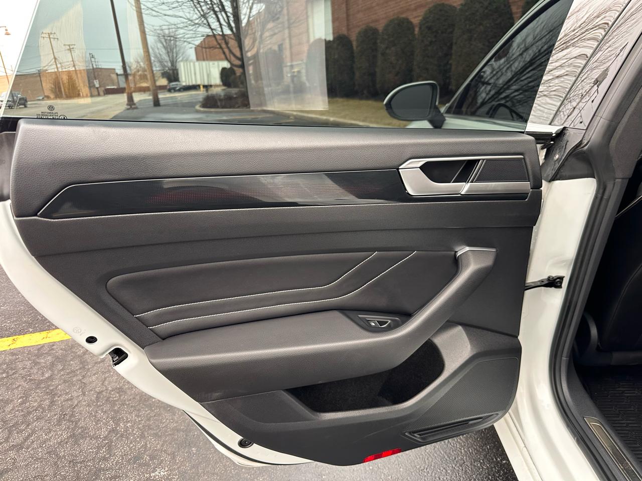 Volkswagen Arteon SEL Premium R-Line 4MOTION w/20" Wheels 2022