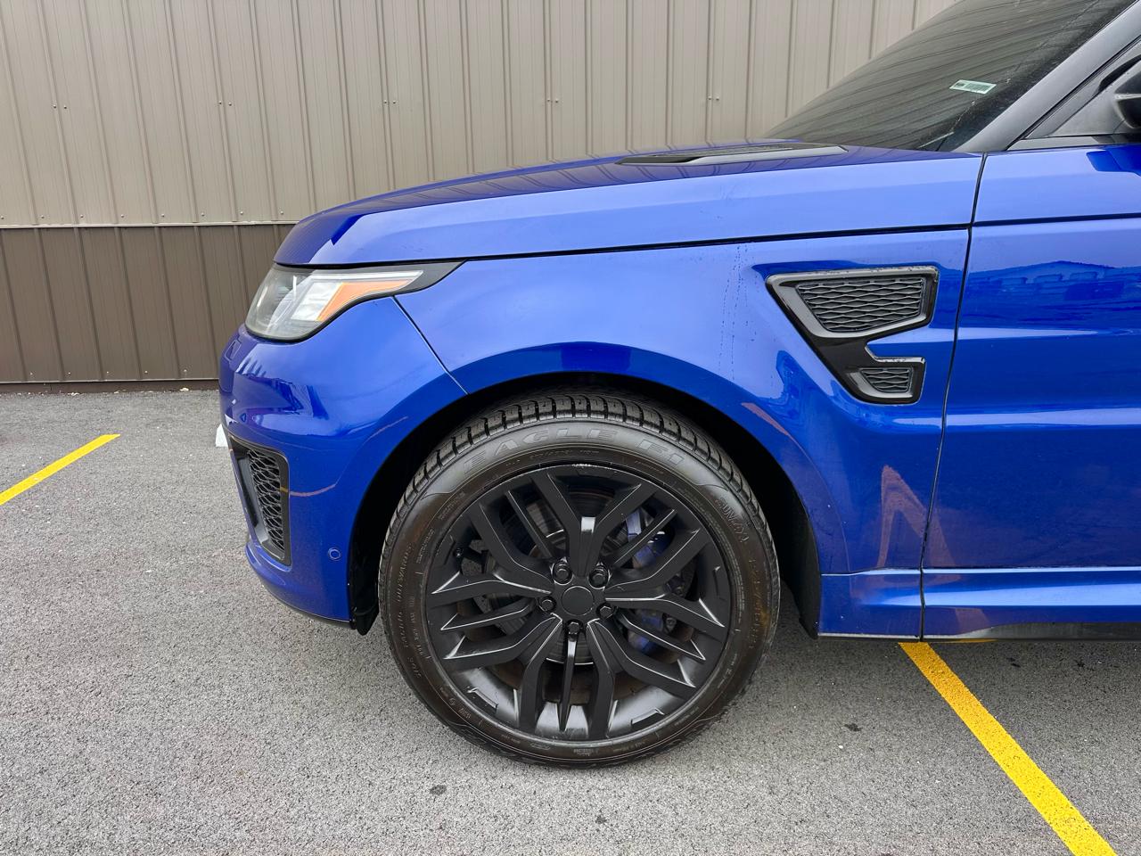 Land Rover Range Rover Sport 4WD 4dr V8 SVR 2015
